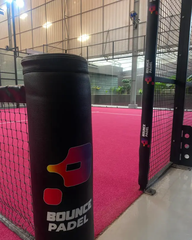 Bounce-branded net post
